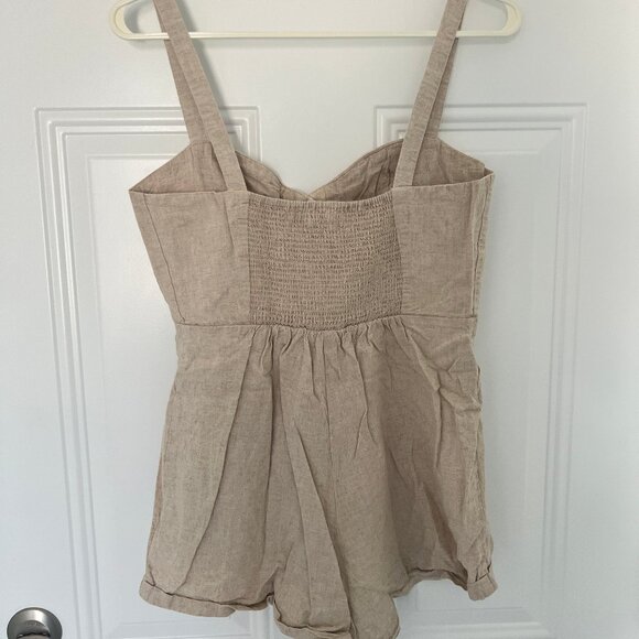 Urban Outfitters Linen Romper - Picture 2 of 2